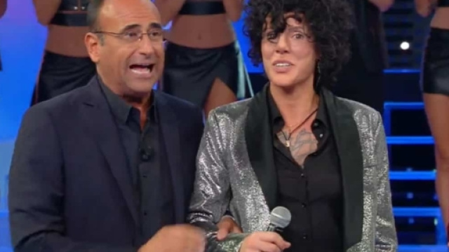 Annalisa Minetti, identica ad LP