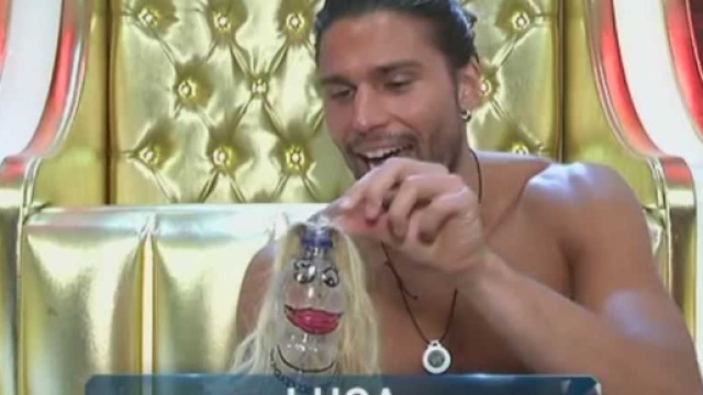 Grande Fratello Vip: Luca chiede una sorpresa a Soleil, non sa che ... - bitchyf.it