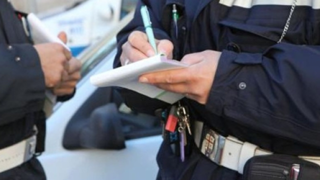 Il vigile pu&ograve; decidere di non fare la multa