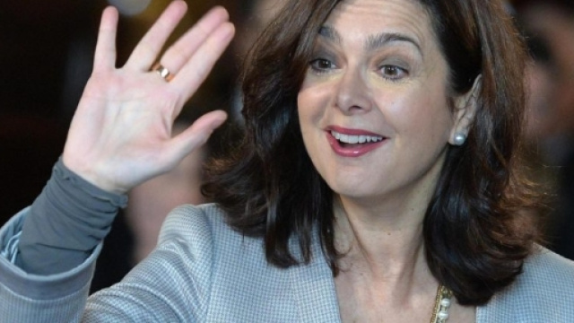 La denuncia a Boldrini archiviata scatena una guerra suo web.