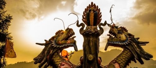 Chinese dragons that represent China. Photo attributed to The Bald Guy Pixabay.com