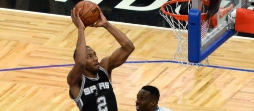 Kawhi Leonard Dunk [Image by Jose Garcia|Wikimedia Commons| Cropped | CC BY- 2.0 ]