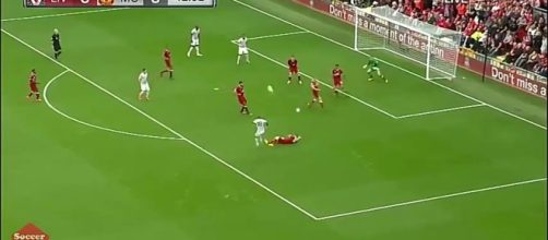 Liverpool and Man United shares points after the game ends on 0-0. [Image Credit: Soccertube/YouTube]