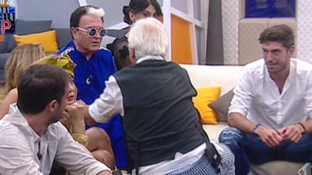 Due personaggi chiacchierati sono stati smascherati al 'Grande Fratello Vip 2'?