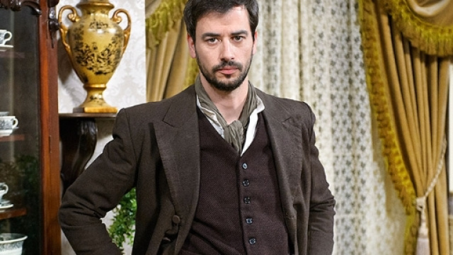 Il Segreto, Iago Garcia nel ruolo di Olmo