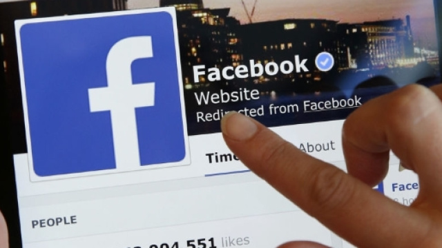 Suicidio, ecco come Facebook pu&ograve; aiutare a prevenirlo - cosmopolitan.it