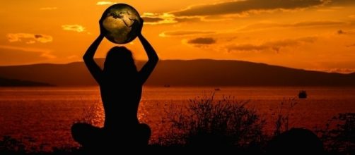 Meditation can change the way you think (Image Credit: Sunset. Silhouette/Pixabay)