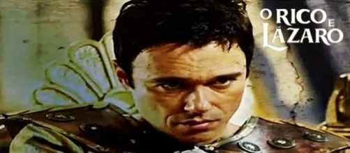 Nebuzarad&atilde; deixa "subir &agrave; cabe&ccedil;a o poder do trono" e come&ccedil;a agir estranhamente