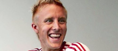 The team's captain said they wanted to make a stand against racism. [Image via Idol93/YouTube screencap]