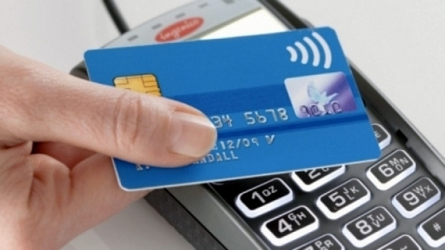 Multe in arrivo per chi non accetta il pagamento con bancomat e carte di credito