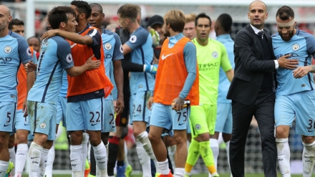 Pep Guardiola en compagnie de sa troupe