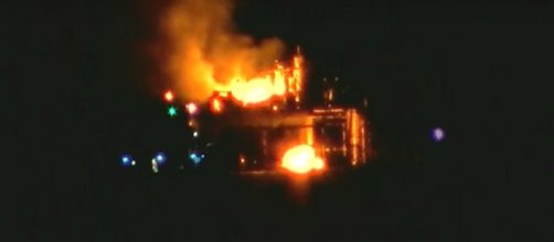 Search underway to find missing person in oil rig explosion [Image via YouTube/CBS This Morning]