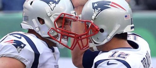 Tom Brady and the Patriots have the NFC East division lead after defeating the Jets on Sunday. [Image via NFL/YouTube]