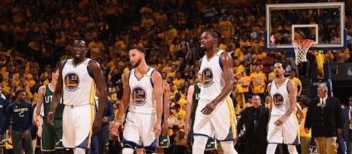 With the regular season starting, the Golden State Warriors are leading the odds to win the NBA Championship. [Image via NBA/YouTube]