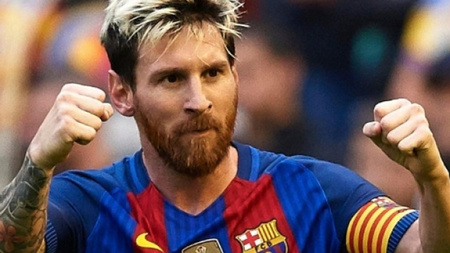 Barcelona superstar Lionel Messi donates &pound;200,000 to youth club in ... - thesun.co.uk