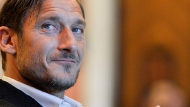 cosa far&agrave; Totti, il dirigente della Roma