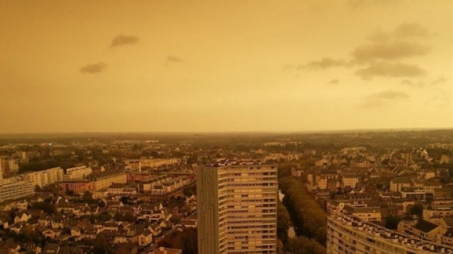 La Bretagne sous un ciel jaune cr&eacute;pusculaire &agrave; cause de la temp&ecirc;te ... - sudouest.fr