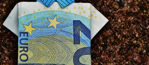 La &Uacute;ltima Camisa, Billete De Un D&oacute;lar, 20 Euros por Alexas_Fotos/Pixabay