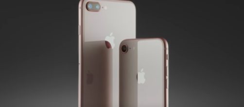 The new phone is not seeing the sales the company predicted. [Image via Phone Arena/YouTube screencap]