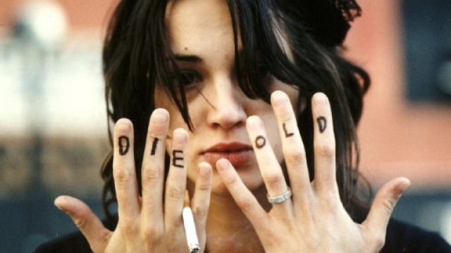 Asia Argento racconta gli episodi di violenza subiti