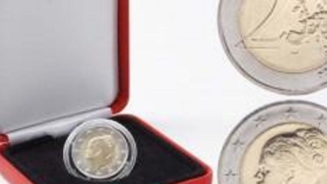 La rara moneta commemorativa di Grace Kelly