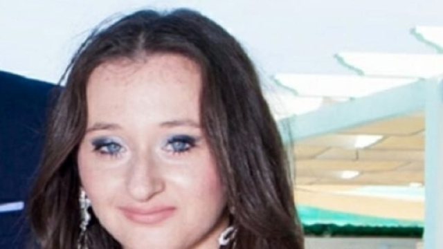 Rosa Di Domenico, 15 annni, scomparsa dal 24 maggio potrebbe essere stata radicalizzata e portata in un paese islamico.