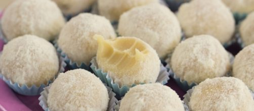 Brigadeiro gourmet receita deliciosa e f&aacute;cil de fazer