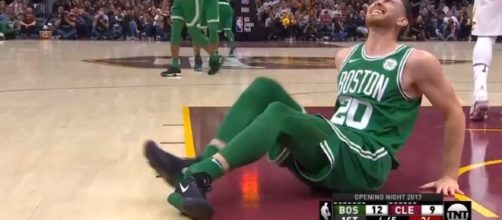 Gordon Hayward apparently suffered a dislocated ankle &ndash; image &ndash; Ximo Pierto-NBA /Youtube