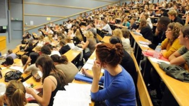 Des &eacute;tudiants se prononcent en faveur des pr&eacute;-requis &agrave; l'universit&eacute;