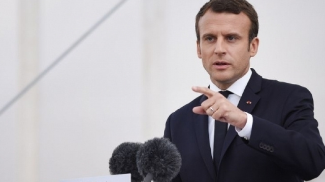 Emmanuel Macron &agrave; Saint-Nazaire pour rassurer les salari&eacute;s - parismatch.com