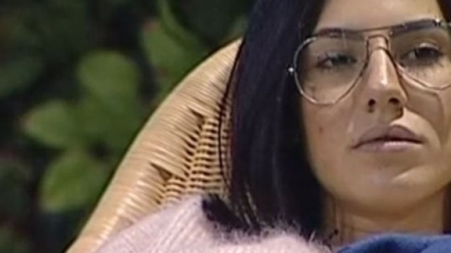 Grande Fratello Vip, nuova figuraccia di Giulia De Lellis.