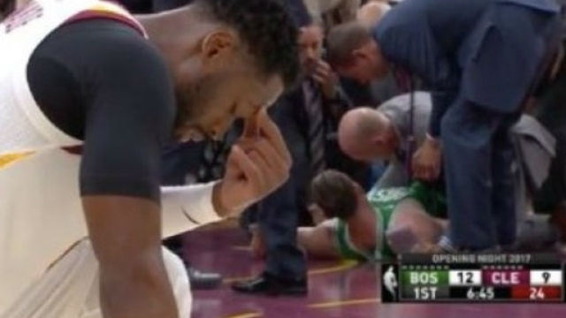 Infortunio Hayward Boston-Cleveland. Fonte: Twitter