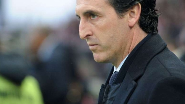 Les critiques montent vis &agrave; vis d'Emery