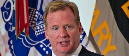 Goodell is being a phony. [Image via Teddy Wade/Wikimedia Commons]