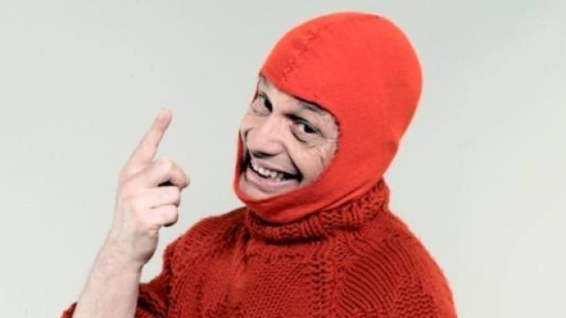 Marco Della Nece, capocomico della Ferrari a Zelig &egrave; costretto a vivere in un'auto