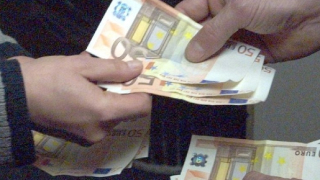 Tarantato: arrestato ex bancario con l'accusa di usura - quotidianodipuglia.it