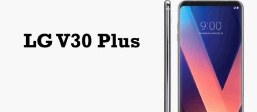 Sprint will exclusively offer the LG V30 Plus. [Image Credit: YouTube/Rohit Gupta]