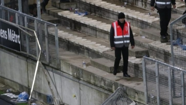 Enqu&ecirc;te et pol&eacute;mique autour de l'effondrement d'une tribune &agrave; ... - nicematin.com