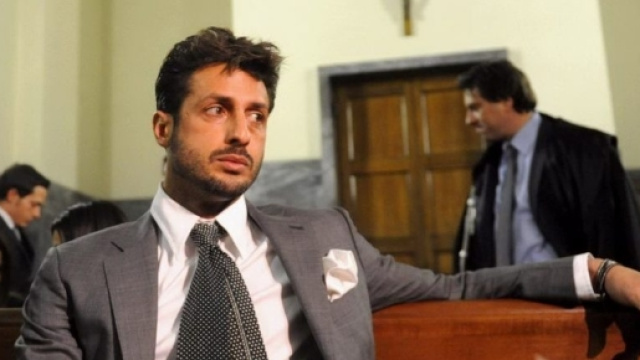 Fabrizio Corona, la storia senza lieto fine del Sisifo di Corso ... - ilfattoquotidiano.it