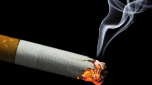 Il costo per un pacchetto di sigarette potrebbe aumentare fino a 20 centesimi