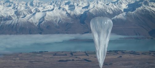 Google floats balloon-powered internet network with Project Loon - newatlas.com