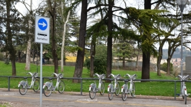 Esempio di parcheggio bike sharing (Verona)