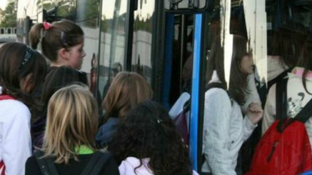 Studenti campani: per loro un abbonamento gratuito per i mezzi pubblici.