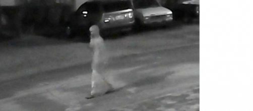A cctv video grab released by police of the suspected killer.Police are asking the public to help identify the suspect[image credit;Tampa Police]