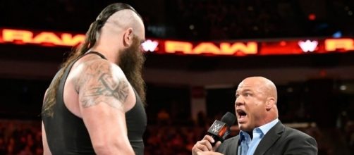 Kurt Angle has added himself as a replacement for Roman Reigns at Sunday's WWE 'TLC 2017' pay-per-view. [Image via WWE/YouTube]