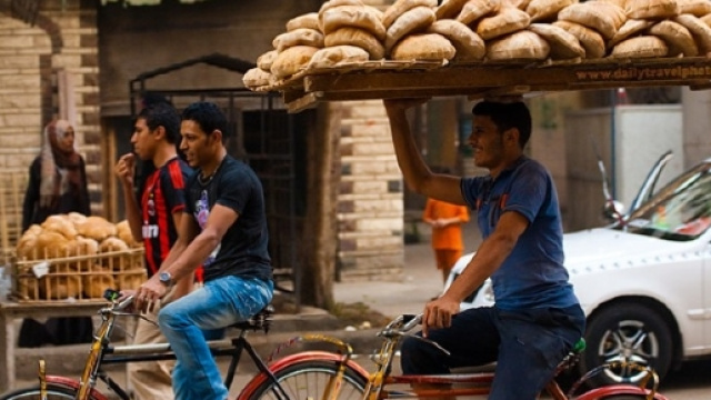 Il trasporto quotidiano del pane