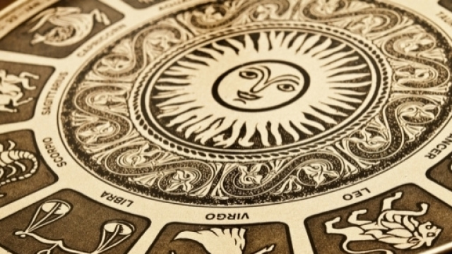 Oroscopo del 25 ottobre 2017, previsioni zodiacali per i segni da Bilancia fino a Pesci.