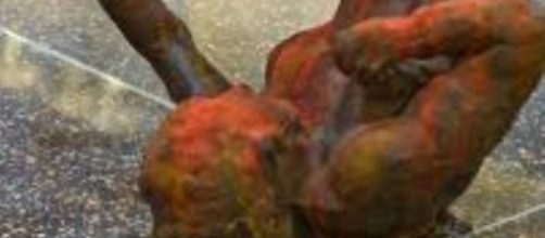 Eric Fischl&rsquo;s &ldquo;Tumbling Woman&rdquo; flickr.com