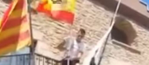 Ra&uacute;l Maci&agrave;, preso por colocar una bandera de Espa&ntilde;a - intereconomia.com