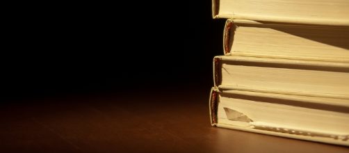 Stack of books / Christopher via Flickr